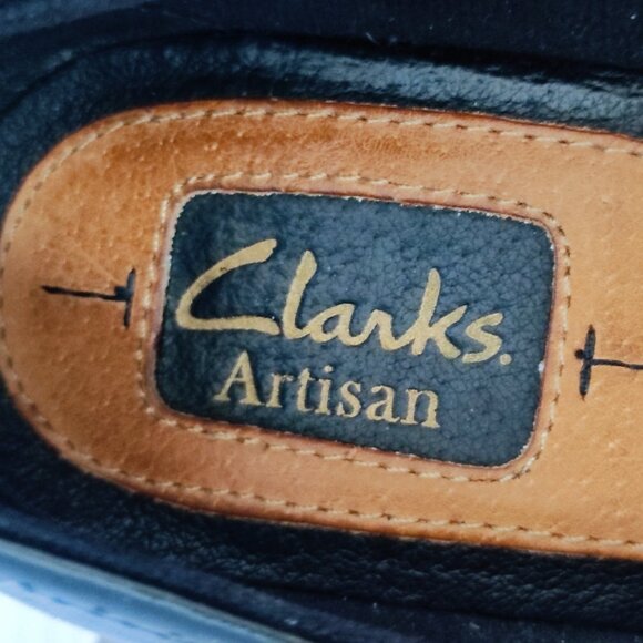Clarks Artisan leather heels pumps black women's size 8 M - Picture 7 of 15